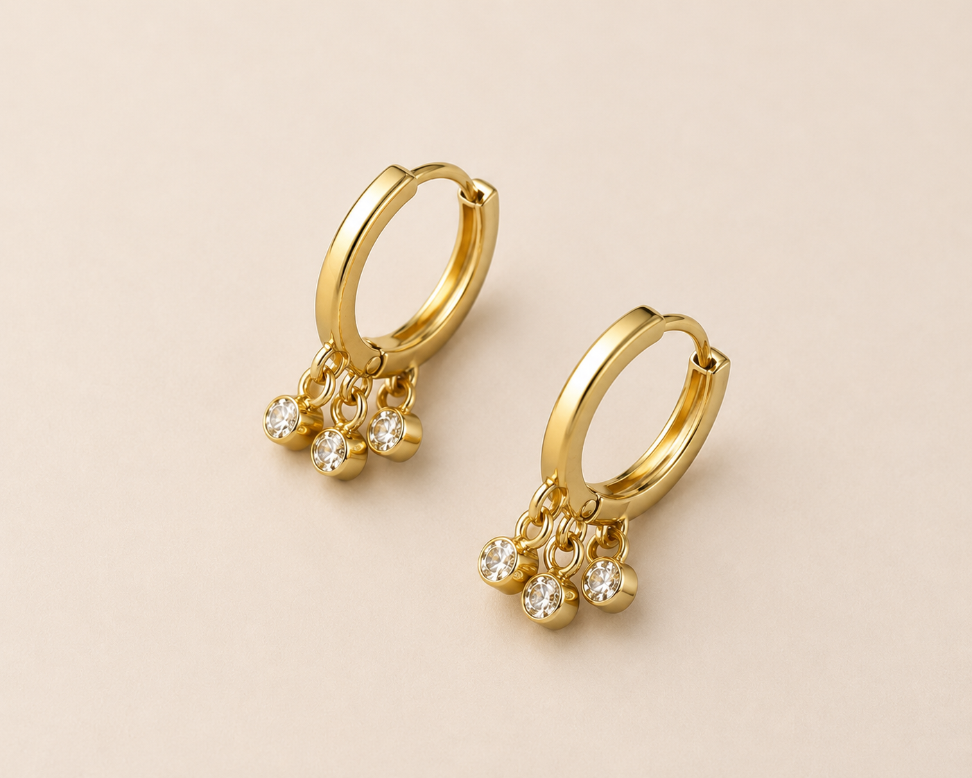Navya Sparkle Oorbellen | Goud Stainless Steel