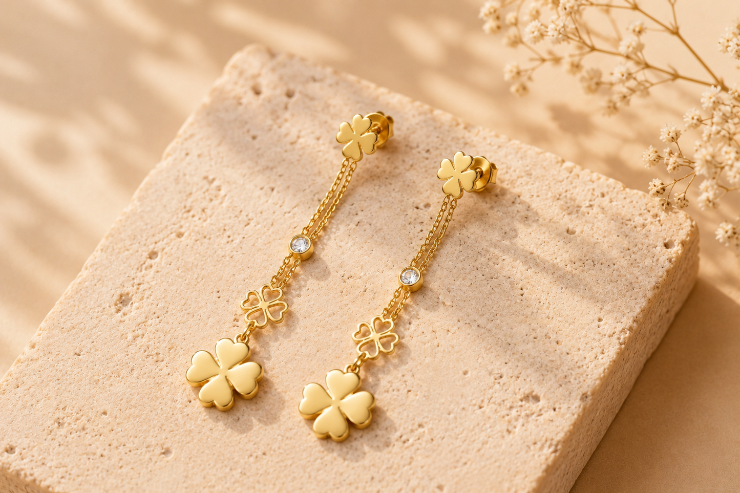 Siyansh Yara Lucky Clover Drop Earrings Oorbellen Goud Stainless Steel