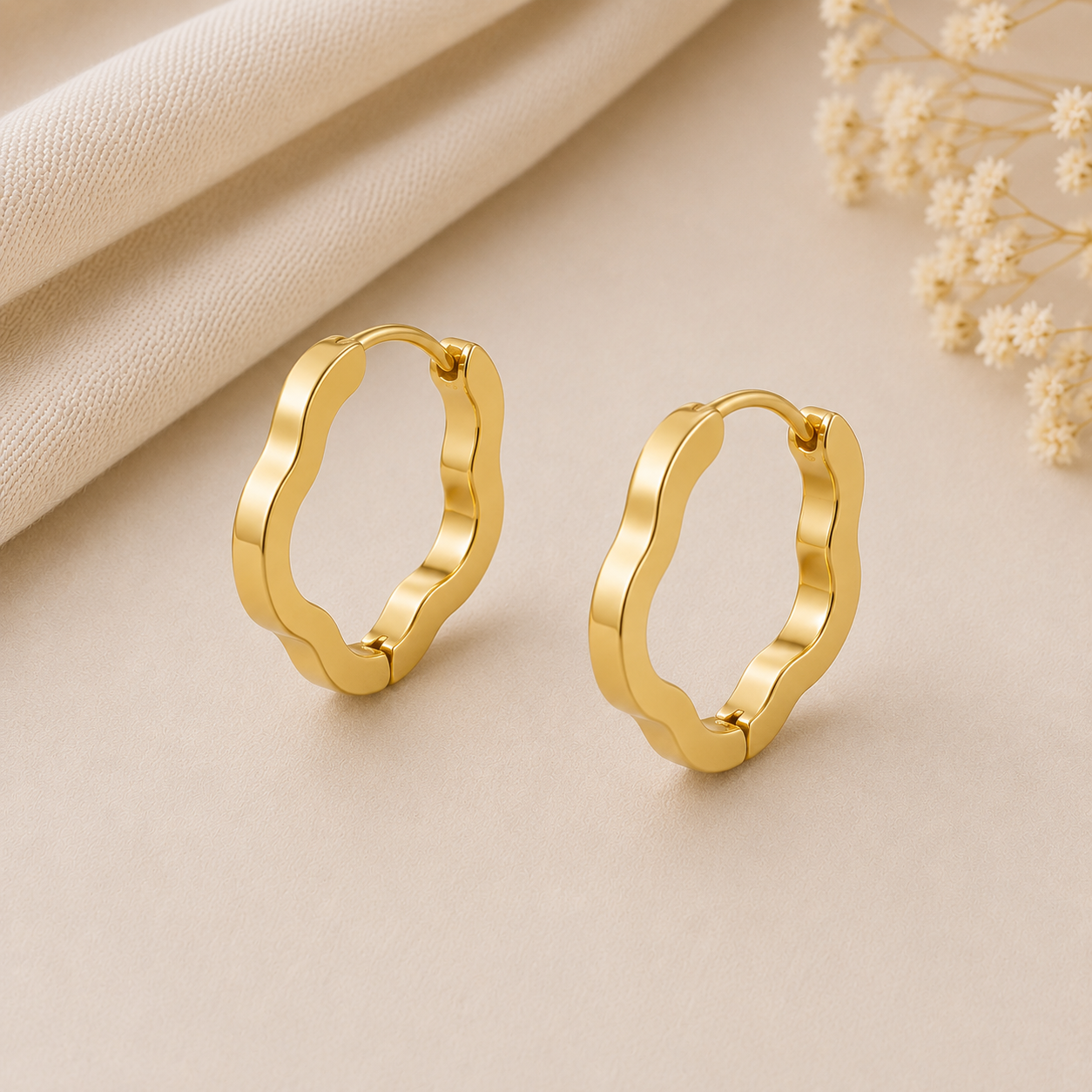 Siyansh Kiara Flower Hoops Oorbellen Goud Stainless Steel